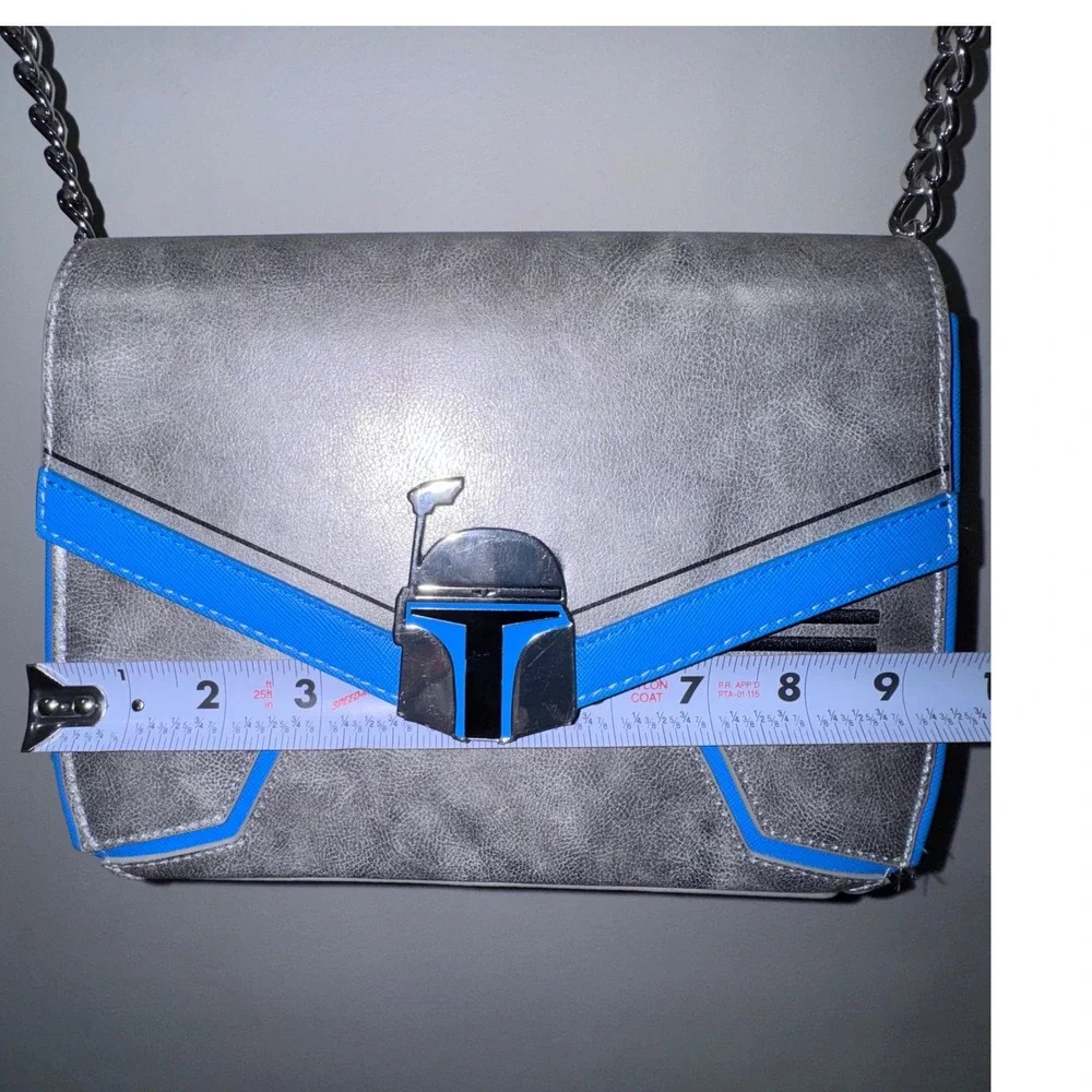 Loungefly Star Wars Jango Fett Chain Strap Crossbody Bag grey blue faux‎ leather